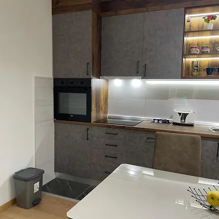 Apartment Sweet *