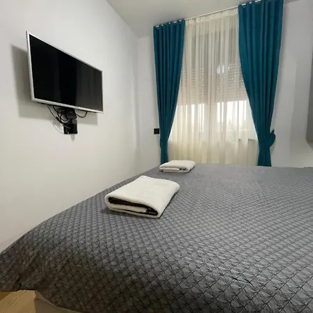 Apartment Sweet *